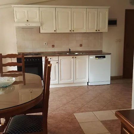 Apartamento App Coki 5- By Interhome