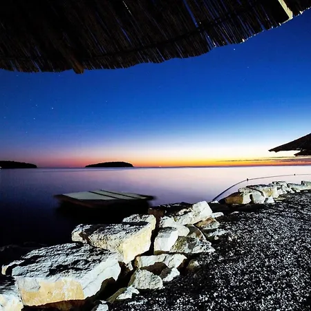 Apartman App 5- By Interhome Funtana