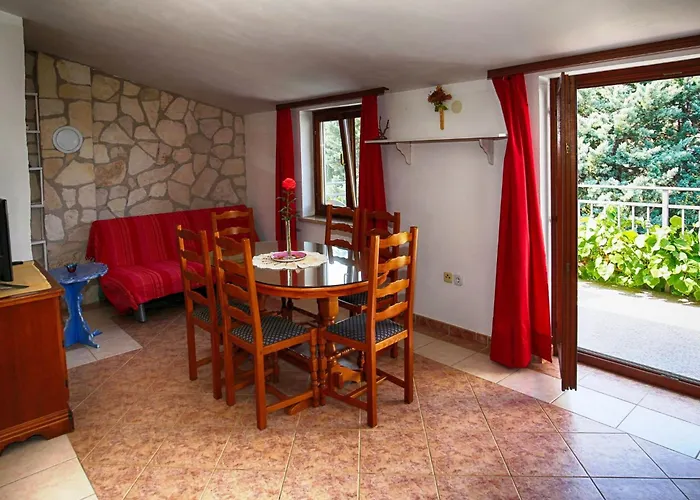 App 5- By Interhome Apartman *