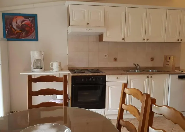 App 5- By Interhome *