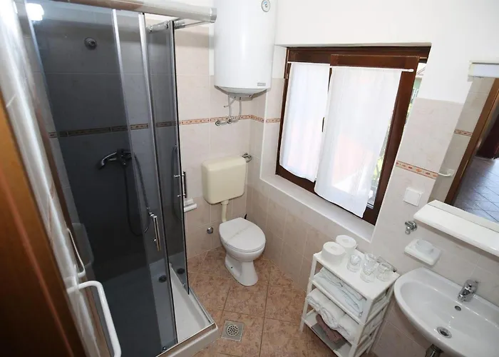 Apartman App 5- By Interhome